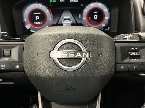 Used 2025 Nissan Rogue SL w/ SL Premium Package AWD/4WD image 15