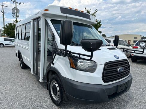 Used 2016 Ford Transit 250 138 RWD image 4