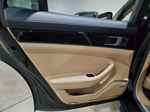 Used 2018 Porsche Panamera Turbo AWD/4WD image 28