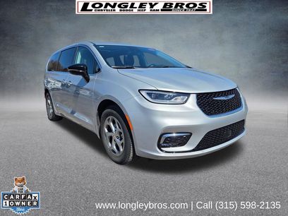 Used 2024 Chrysler Pacifica Limited