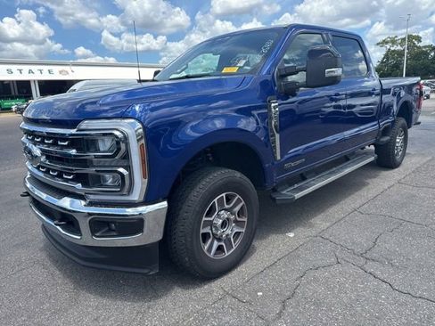 Used 2026 Ford F250 Lariat AWD/4WD image 3