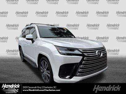 Used 2022 Lexus LX 600 4WD w/ Accessory Package (Z1)