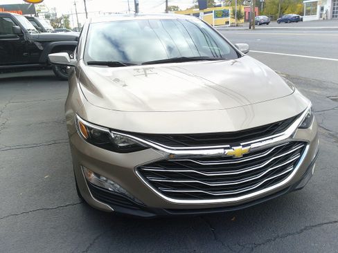 Used 2023 Chevrolet Malibu LT FWD image 13