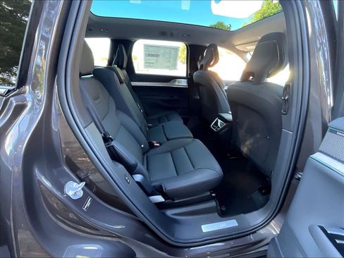 New 2025 Volvo EX90 Ultra w/ Protection Package Premier image 27