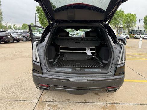 New 2026 Cadillac XT5 Sportv w/ LPO, Onyx Lite Package image 18