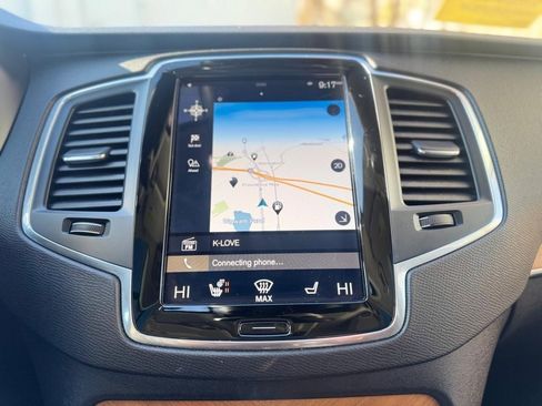 Used 2021 Volvo XC90 T6 Momentum w/ Climate Package image 15