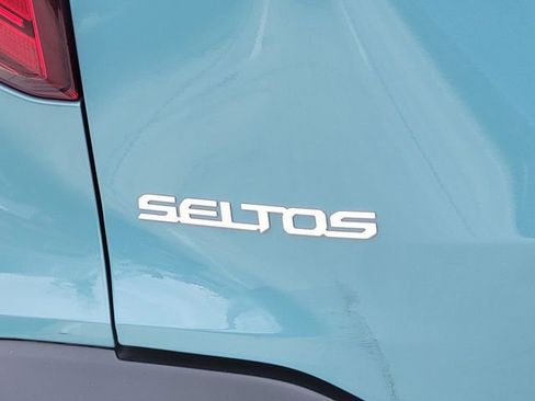 Used 2026 Kia Seltos EX AWD/4WD image 16