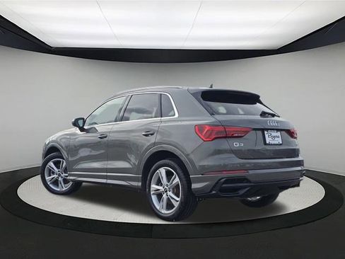 Certified 2022 Audi Q3 2.0T Premium Plus image 5