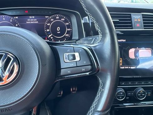 Used 2019 Volkswagen Golf R 4-Door AWD/4WD image 18