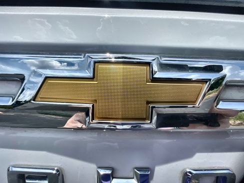 Used 2023 Chevrolet Tahoe LT w/ Luxury Package RWD image 31