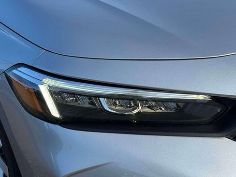 Used 2025 Honda Civic LX image 10