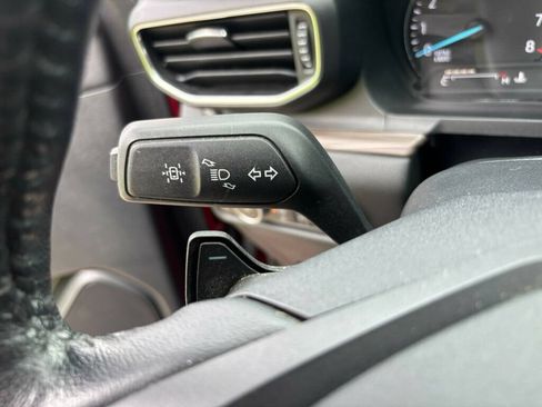 Used 2020 Ford Explorer Limited w/ Hybrid Equipment Group 310A AWD/4WD image 36