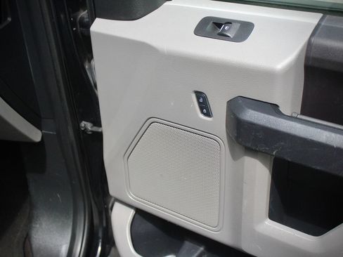 Used 2017 Ford F150 XL w/ Equipment Group 101A Mid RWD image 63
