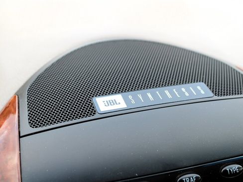 Used 2005 Toyota Sienna XLE image 31