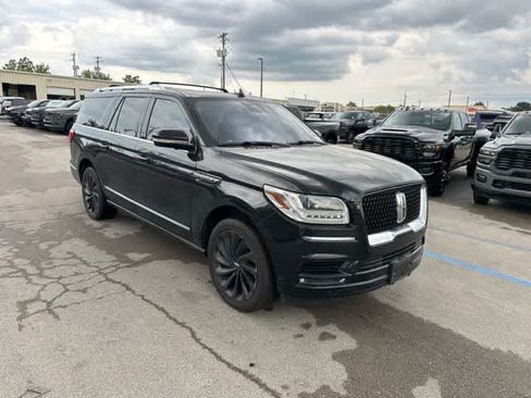 Used 2020 Lincoln Navigator L Reserve w/ Equipment Group 208A Reserve AWD/4WD image 25