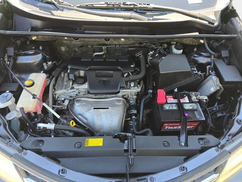 Used 2013 Toyota RAV4 XLE FWD image 34