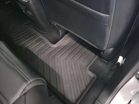 Used 2022 Honda CR-V Touring image 31