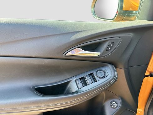 Certified 2024 Buick Encore GX Sport Touring FWD image 9
