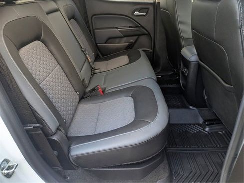 Used 2017 Chevrolet Colorado Z71 image 34