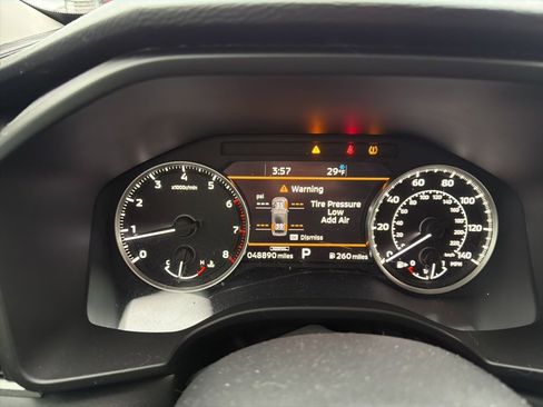 Used 2022 Mitsubishi Outlander SE image 9