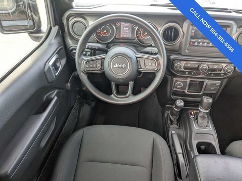 Used 2022 Jeep Wrangler Unlimited Sport AWD/4WD image 16