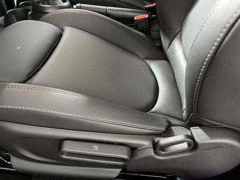 Used 2023 MINI Cooper S image 10