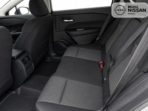 Certified 2024 Nissan Rogue SV FWD image 8