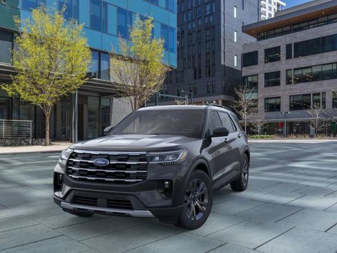 New 2026 Ford Explorer Active w/ Active Comfort Package image 2