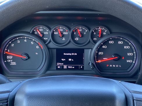 Used 2025 Chevrolet Silverado 1500 Custom image 15