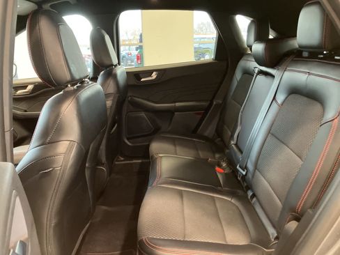 Used 2023 Ford Escape ST-Line Elite image 28