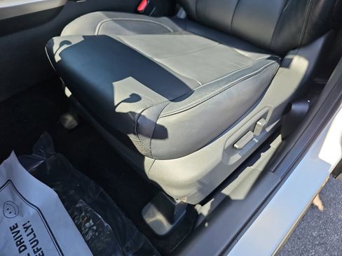 Used 2024 Mitsubishi Eclipse Cross SEL AWD/4WD image 30