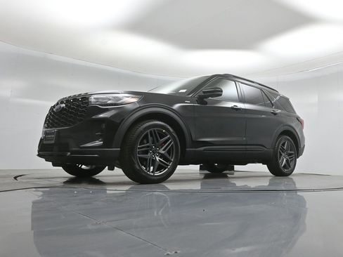 New 2026 Ford Explorer ST-Line image 45