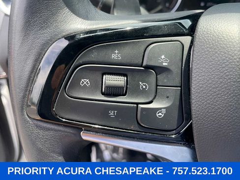 Used 2023 Buick Enclave Essence FWD image 13