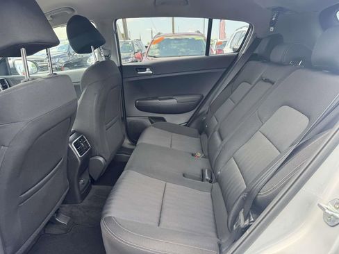 Used 2020 Kia Sportage LX AWD/4WD image 14