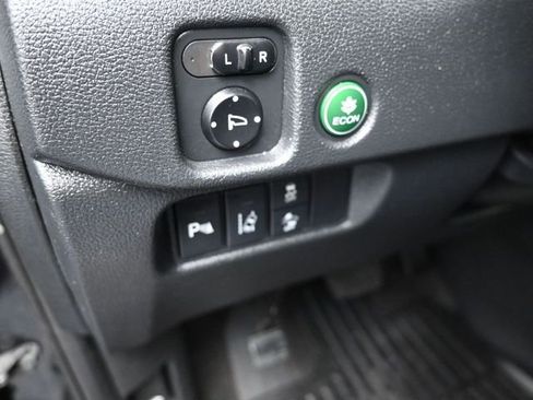 Used 2016 Honda Pilot Touring image 13