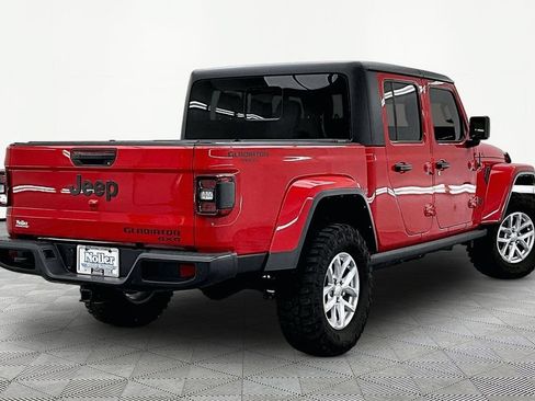 Used 2023 Jeep Gladiator Sport AWD/4WD image 2