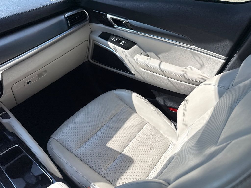 Used 2020 Kia Telluride S w/ S 8 Passenger Seating Package FWD image 15