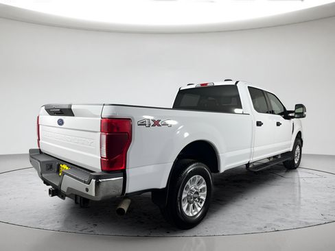 Used 2022 Ford F350 XLT w/ XLT Value Package AWD/4WD image 3