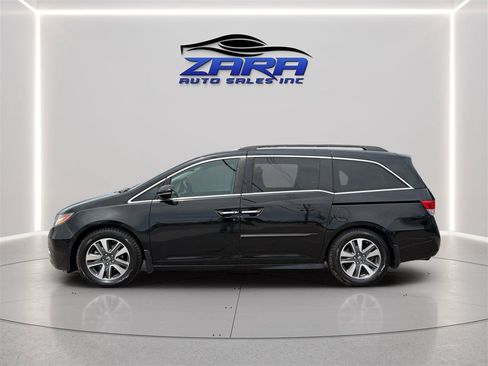 Used 2016 Honda Odyssey Touring Elite image 4