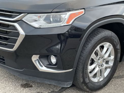 Used 2021 Chevrolet Traverse LT image 35