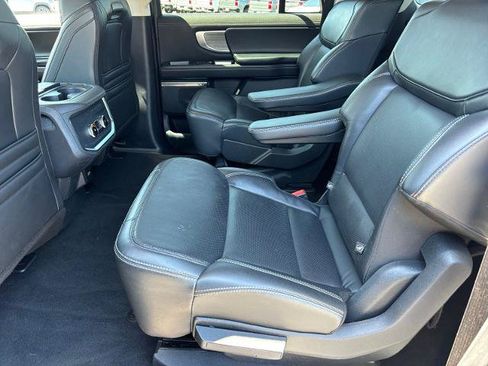 Certified 2025 Ford Expedition Max Platinum AWD/4WD image 16