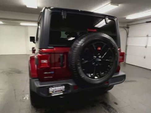 Used 2021 Jeep Wrangler Unlimited Sahara w/ Cold Weather Group AWD/4WD image 7