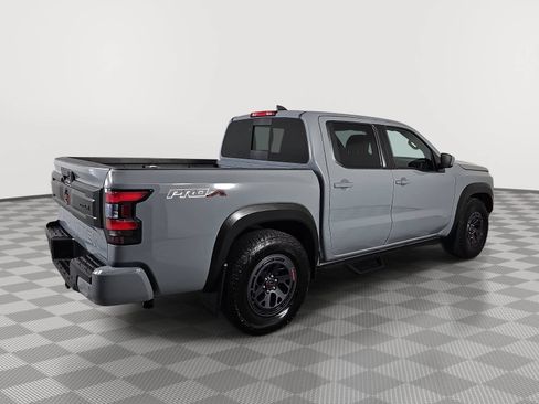 Used 2025 Nissan Frontier Pro-X RWD image 8