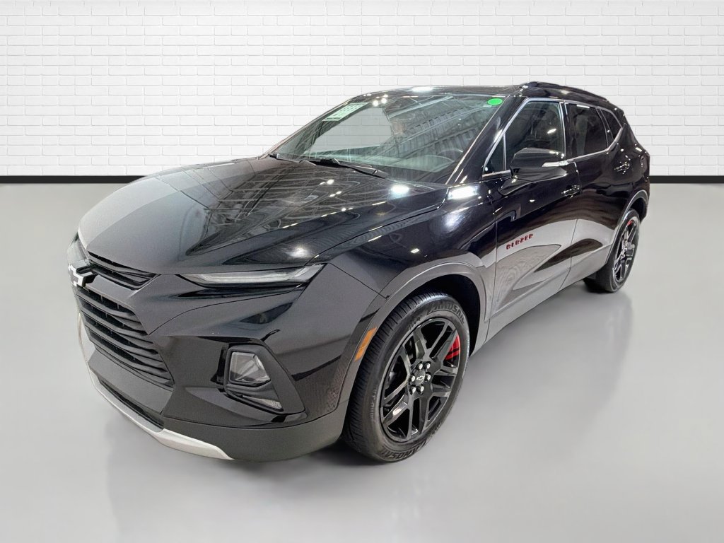 Used 2022 Chevrolet Blazer LT w/ Redline Edition FWD image 2