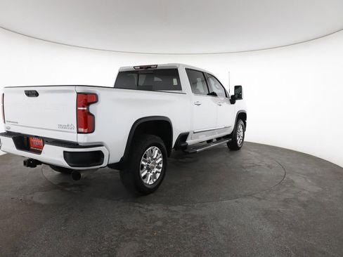 Certified 2025 Chevrolet Silverado 2500 High Country w/ Technology Package AWD/4WD image 12