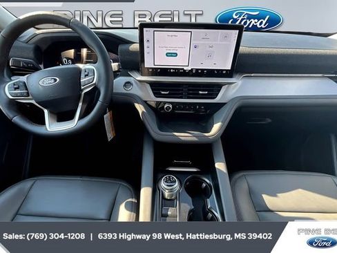 New 2025 Ford Explorer Active w/ Active Comfort Package image 9