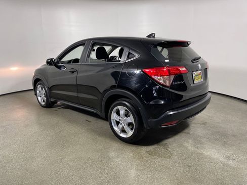 Used 2016 Honda HR-V LX image 5