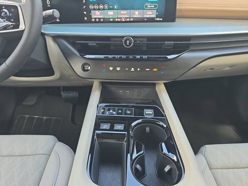 New 2026 Nissan Murano Platinum AWD/4WD image 3