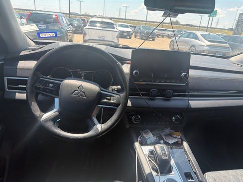 Used 2022 Mitsubishi Outlander SEL FWD image 10