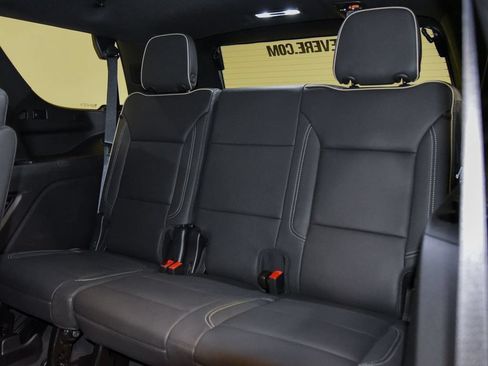 Used 2023 Chevrolet Tahoe Premier AWD/4WD image 27